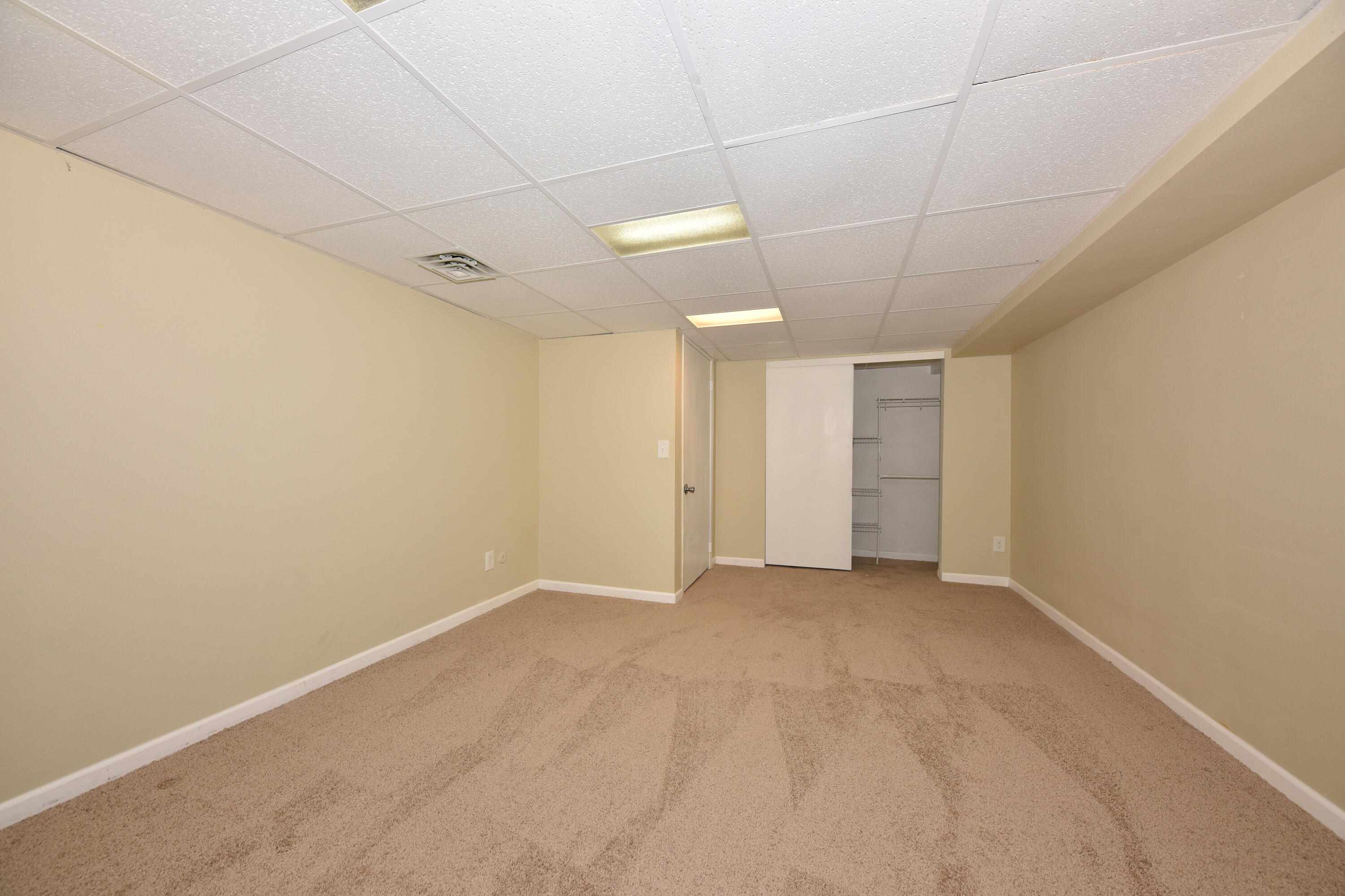 5669 South 24th Street Milwaukee, WI 53221 - Photo 26 of 33 Den