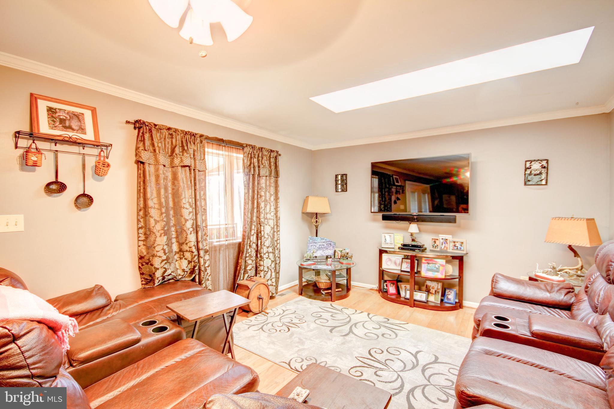 3450 Baker Road Westminster, MD 21157 - Photo 14 of 45 Living Room