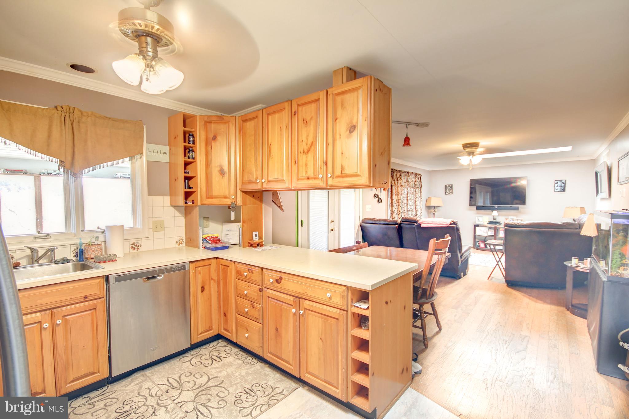 3450 Baker Road Westminster, MD 21157 - Photo 9 of 45 Kitchen with/breakfast bar