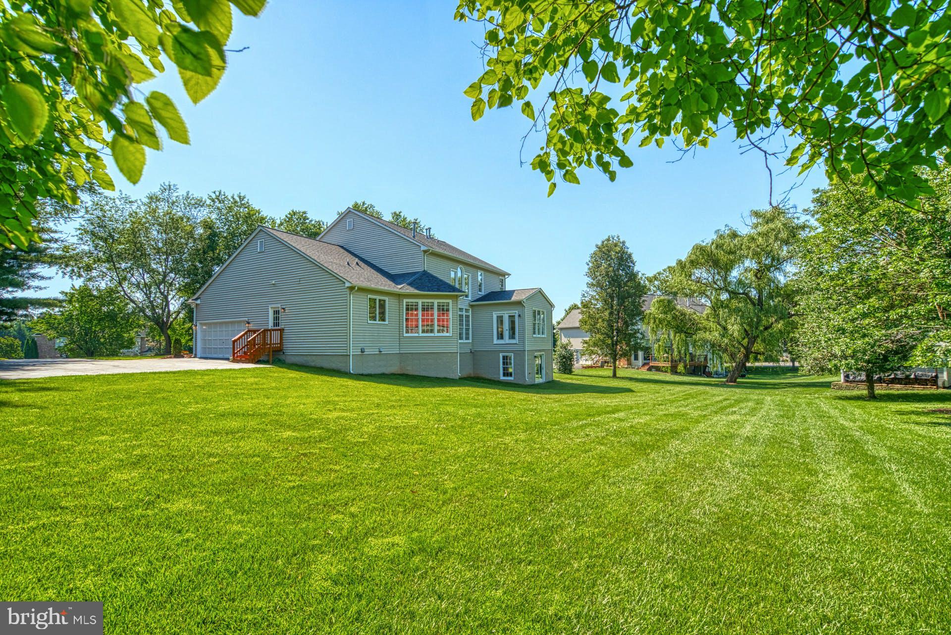 1158 Meadowlook Court Reston, VA 20194 - Photo 3 of 43