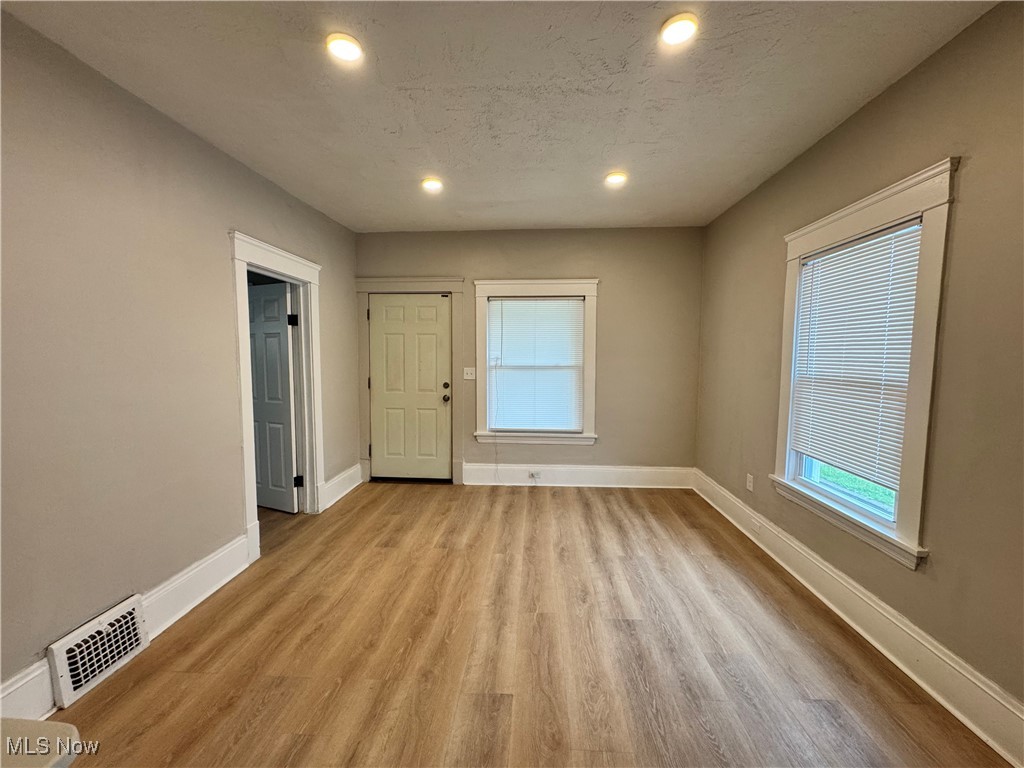 789 Wayside Road Cleveland, OH 44110 - Photo 10 of 48 Gallery Image 10