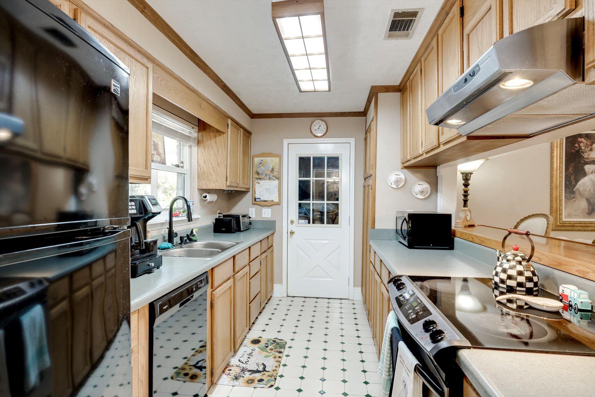 2423 Persimmon Road Augusta, GA 30904 - Photo 10 of 38 10-010-
