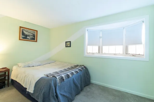 $249,900 | 7 West Meadow Lane, Unit 5, Middletown, CT 06457