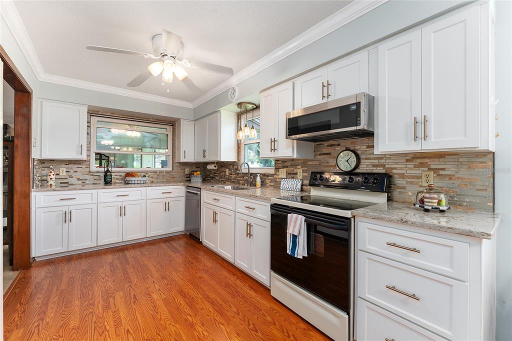 1407 Beverly Point Road Leesburg, FL 34748 - Photo 20 of 65 Gallery Image 20