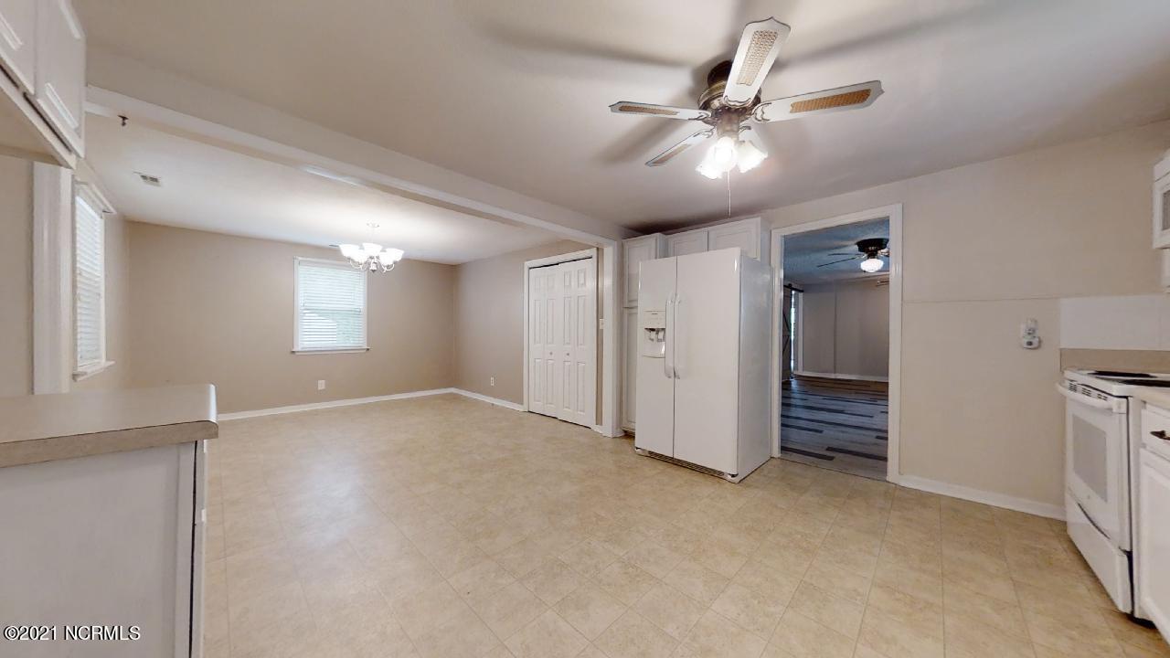 149 Briarneck Road Jacksonville, NC 28540 - Photo 11 of 40 149-Briarneck-05022021_164154