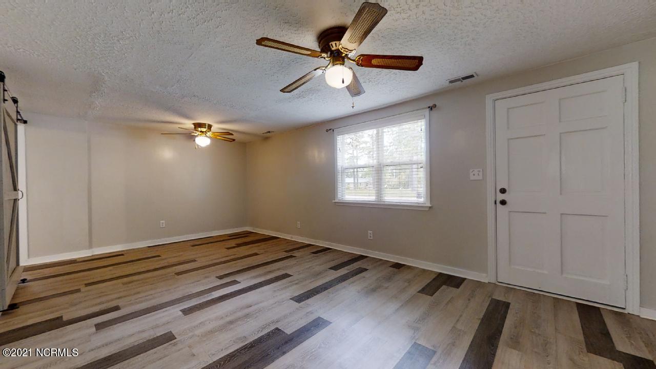 149 Briarneck Road Jacksonville, NC 28540 - Photo 21 of 40 149-Briarneck-05022021_164448