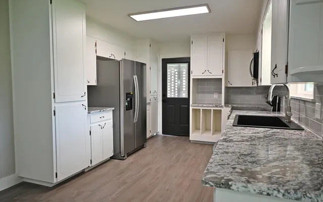 $2,000 | 5204 Bedford Street, Kingsland, TX 78639