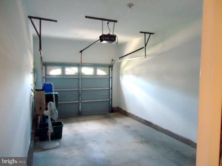 419 Ruth Court Harleysville, PA 19438 - Photo 11 of 11 Garage