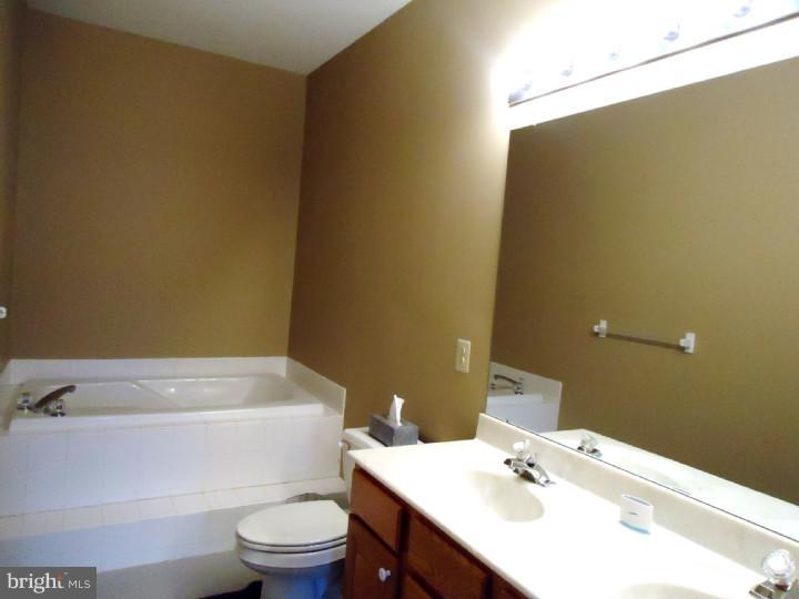 419 Ruth Court Harleysville, PA 19438 - Photo 7 of 11 Master Bathroom