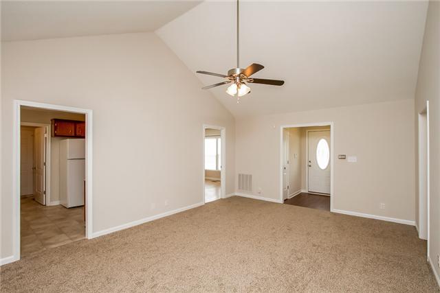 211 Quail Ridge Road Clarksville, TN 37042 - Photo 3 of 18