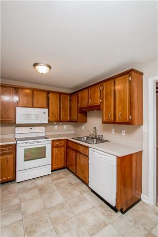 211 Quail Ridge Road Clarksville, TN 37042 - Photo 7 of 18