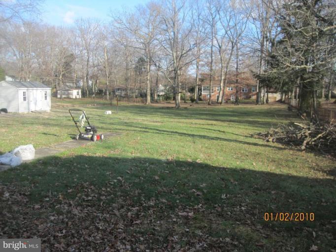 11816 Fort Washington Road Fort Washington, MD 20744 - Photo 11 of 21 LARGE LOT-SIDE VIEW