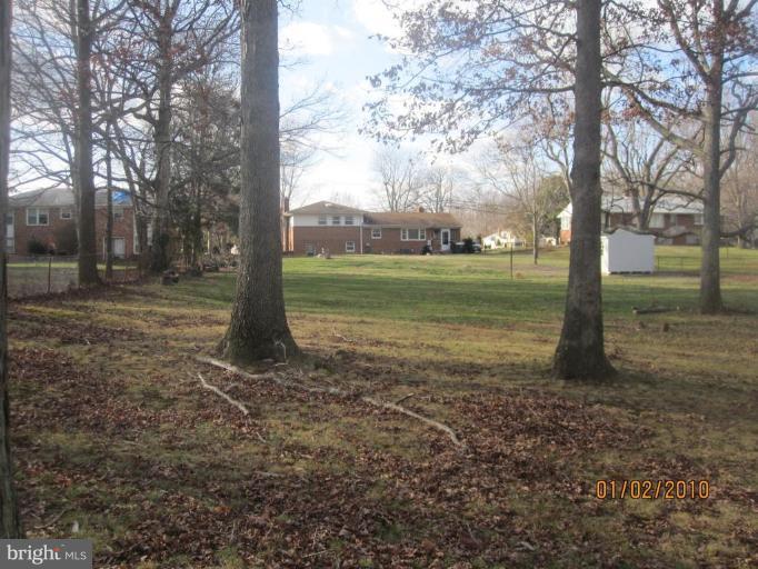 11816 Fort Washington Road Fort Washington, MD 20744 - Photo 4 of 21 FRONT THE END OF THE YARD!!! SEE THE HOUSE