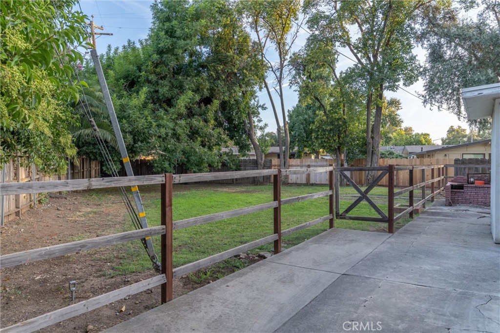 559 East Chico, CA 95926 - Photo 23 of 32 a view of a park