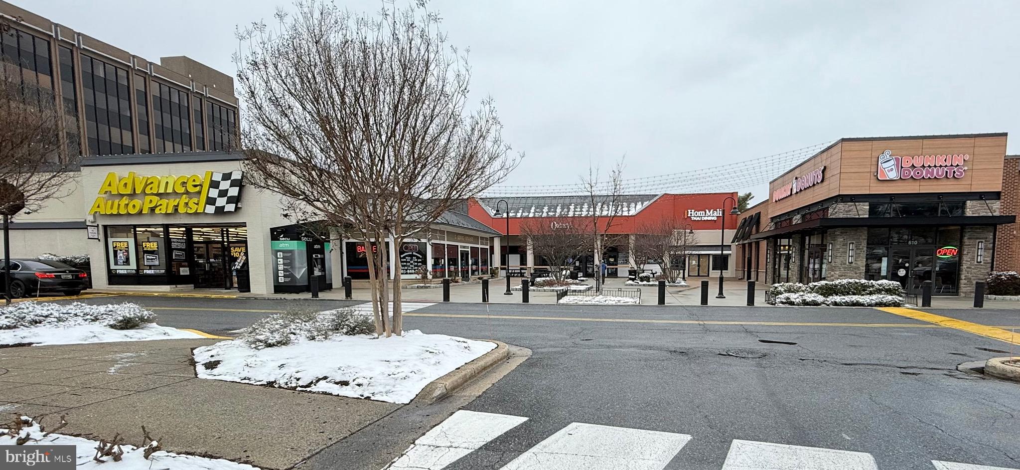 730 Quince Orchard Boulevard, Unit 730101 Gaithersburg, MD 20878 - Photo 41 of 47 a view of a building with a street