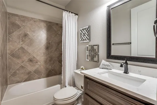 $915,000 | 2525 Sandy Creek Lane, The Colony, TX 75056