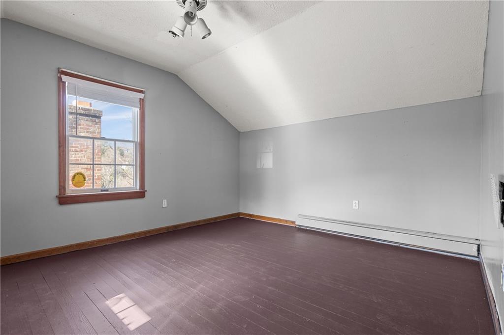 62 Allegheny Avenue Valencia, PA 16059 - Photo 25 of 30 an empty room with a window