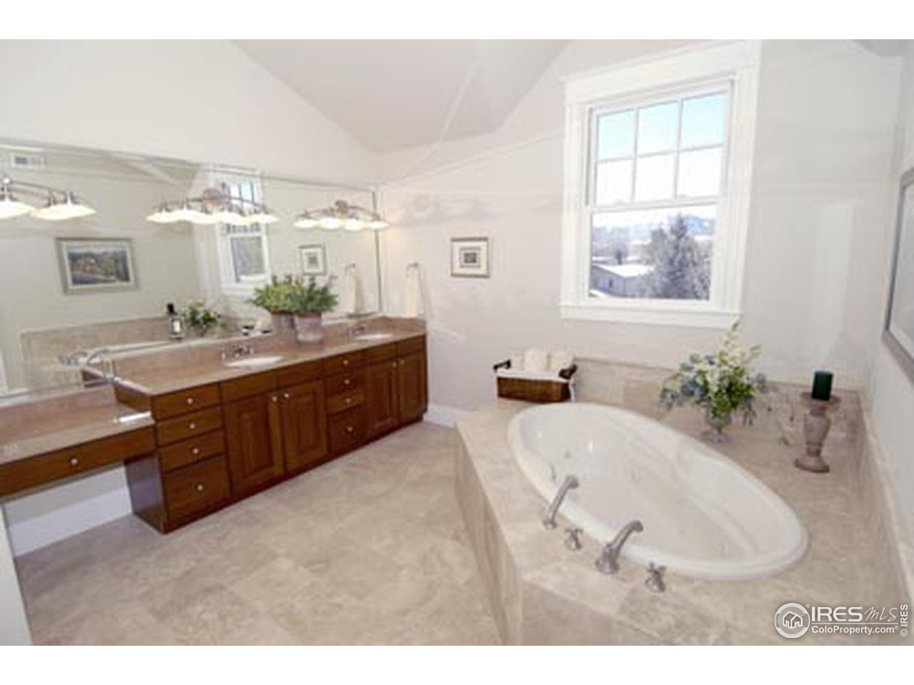7054 Rustic Trail Boulder, CO 80301 - Photo 11 of 12 Gallery Image 11