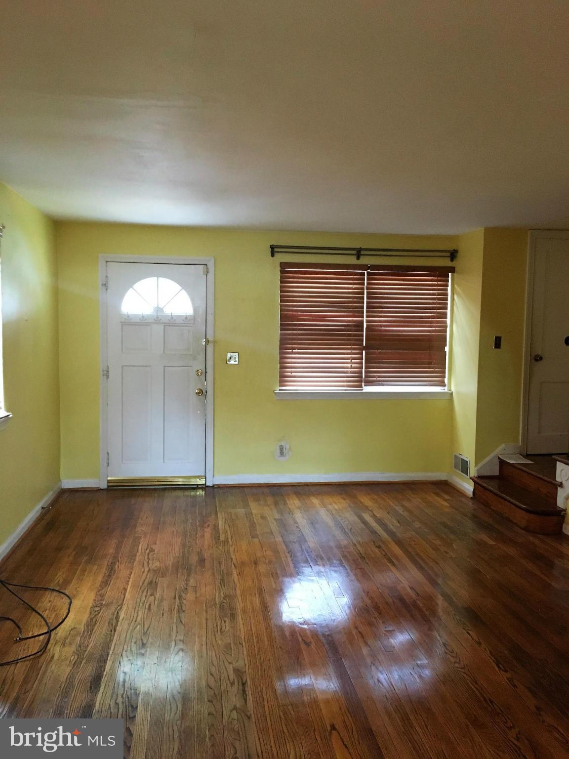 11905 Andrew Street Silver Spring, MD 20902 - Photo 2 of 9 Living Room