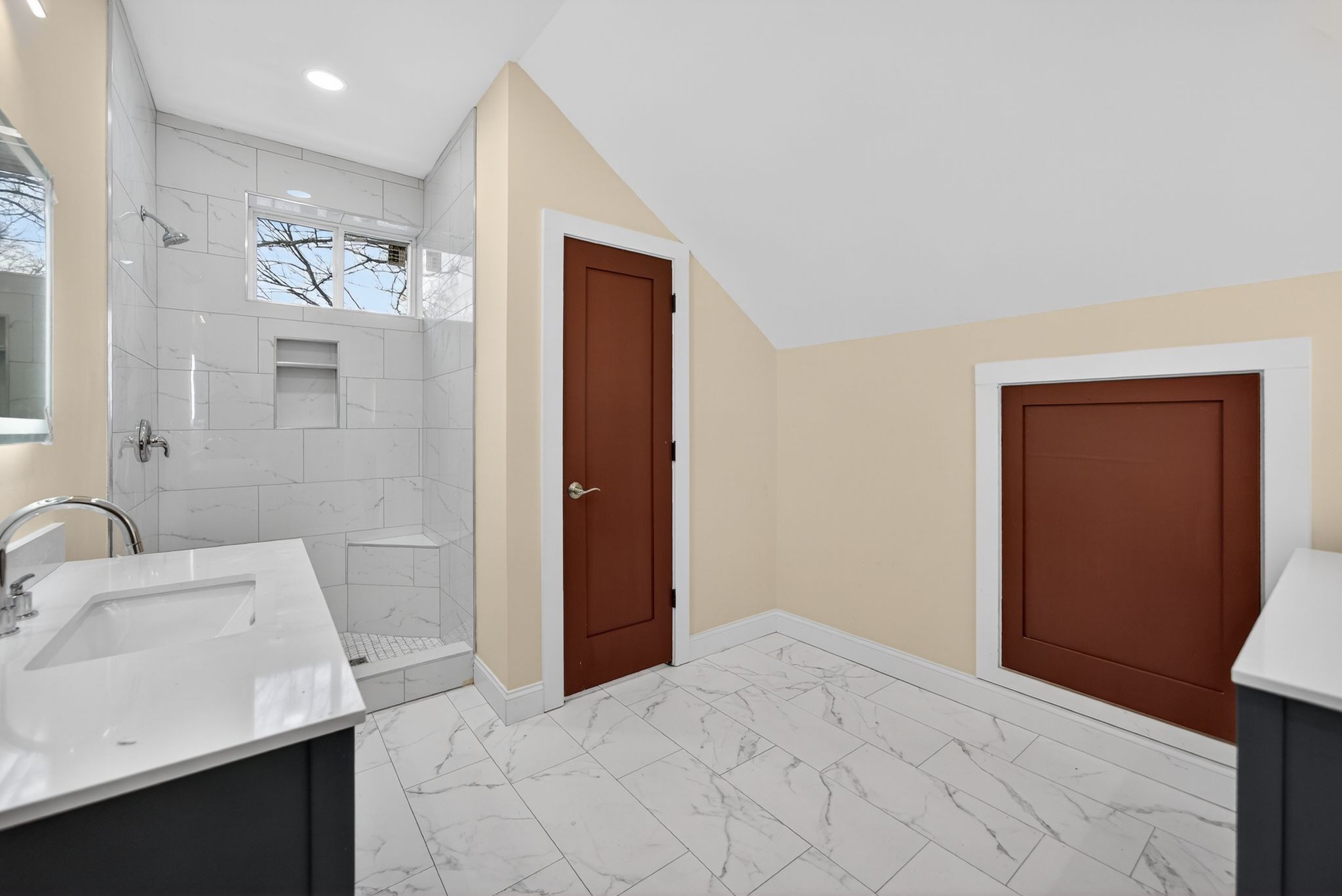 410 3rd Avenue Fayetteville, TN 37334 - Photo 34 of 49 a view of bathroom
