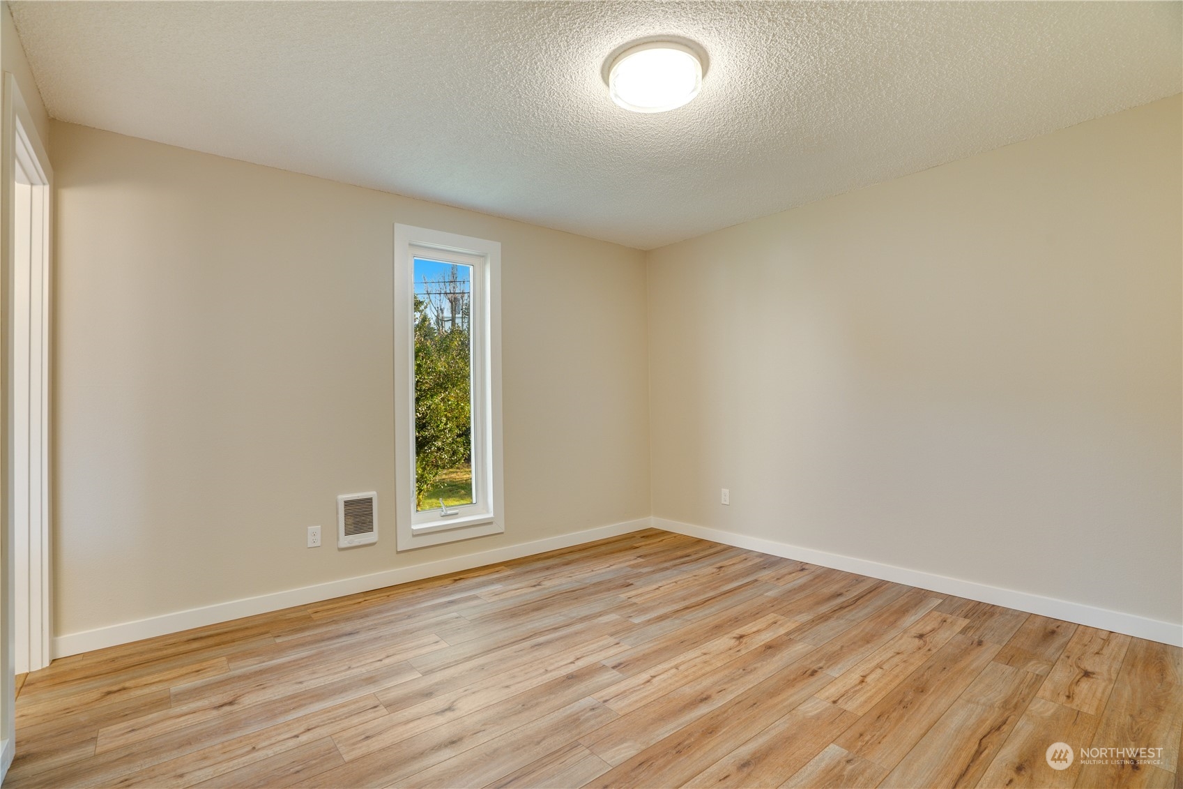 4133 Ridge Road West University Place, WA 98466 - Photo 23 of 36 Gallery Image 23