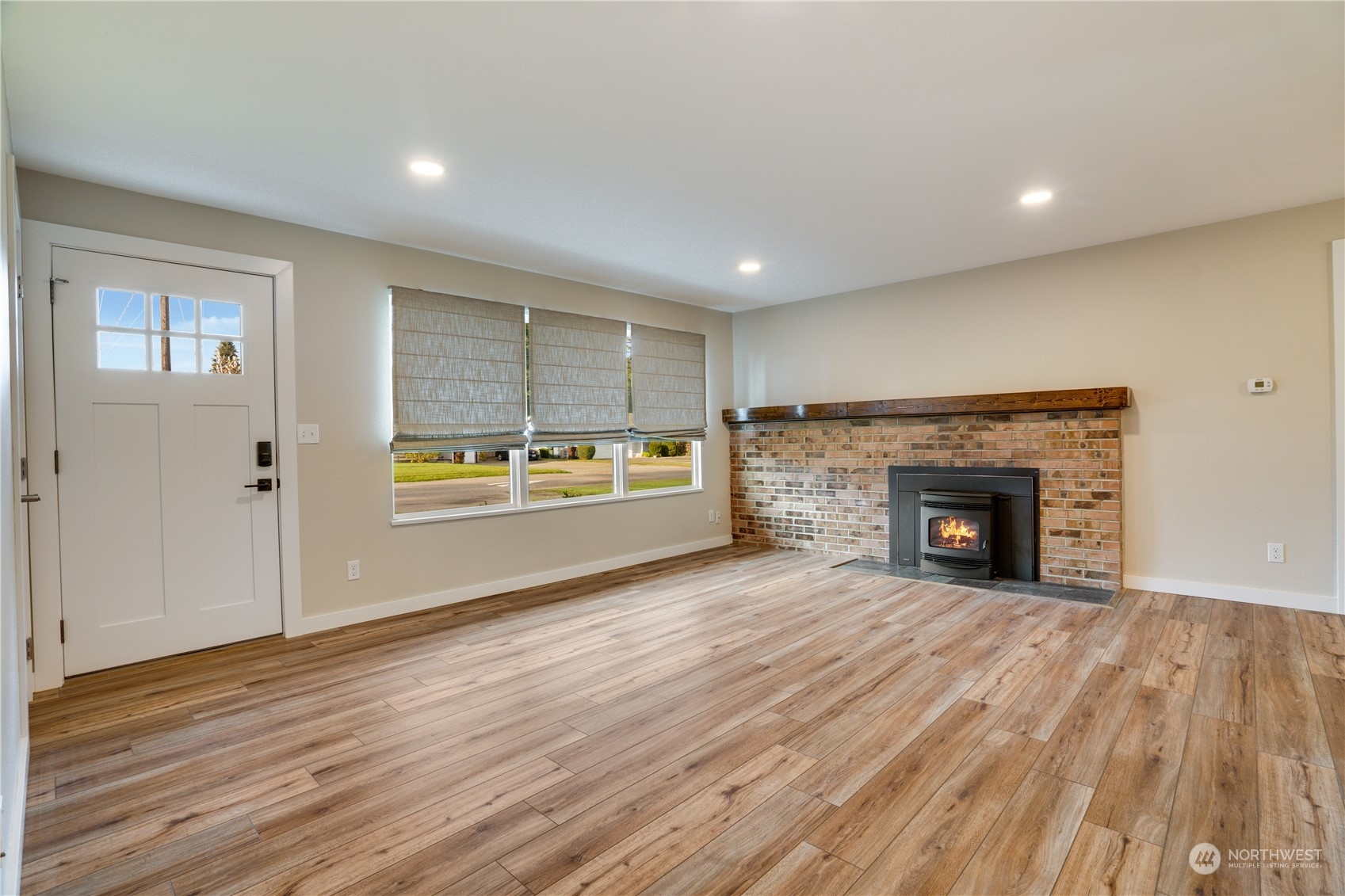 4133 Ridge Road West University Place, WA 98466 - Photo 3 of 36 Gallery Image 3