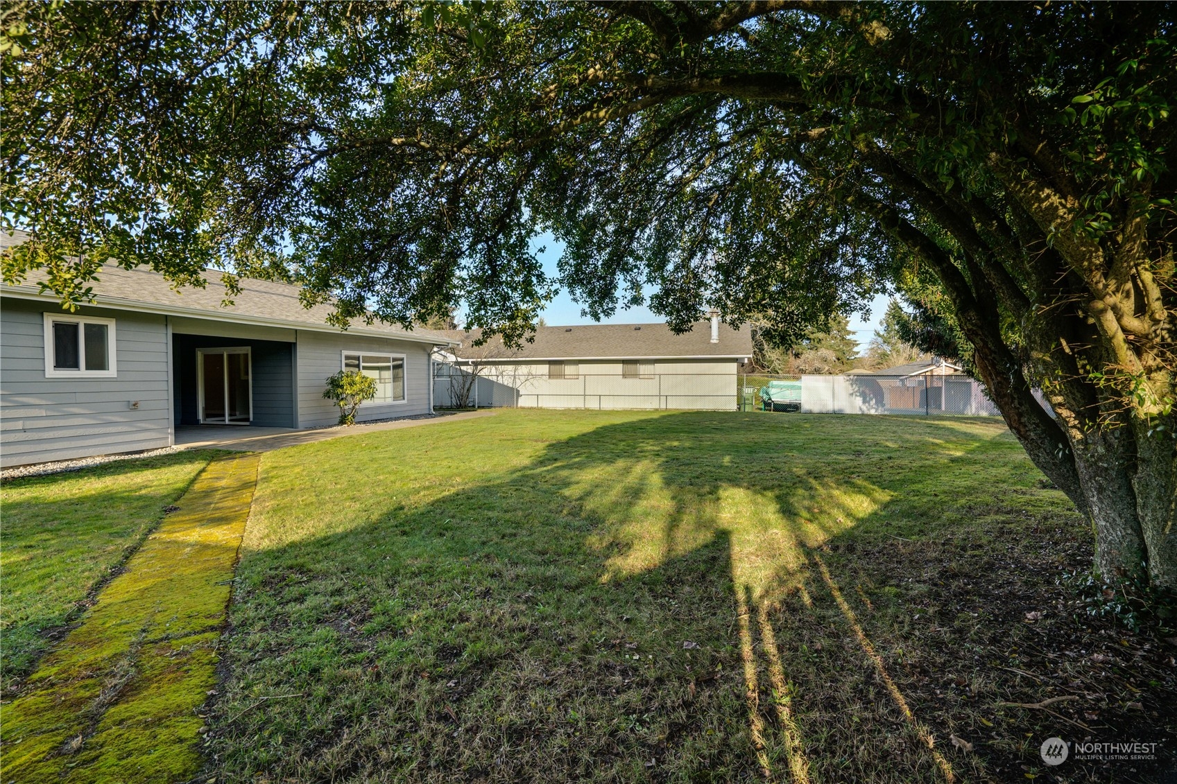 4133 Ridge Road West University Place, WA 98466 - Photo 32 of 36 Gallery Image 32
