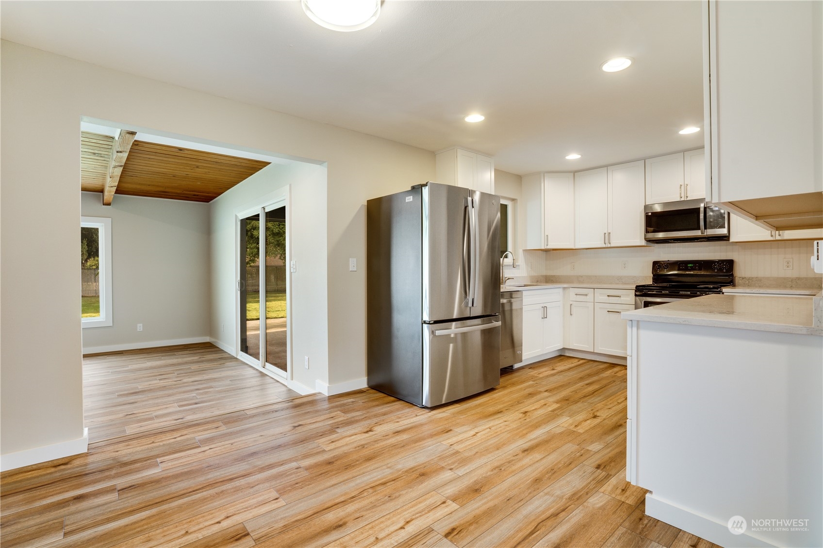 4133 Ridge Road West University Place, WA 98466 - Photo 7 of 36 Gallery Image 7