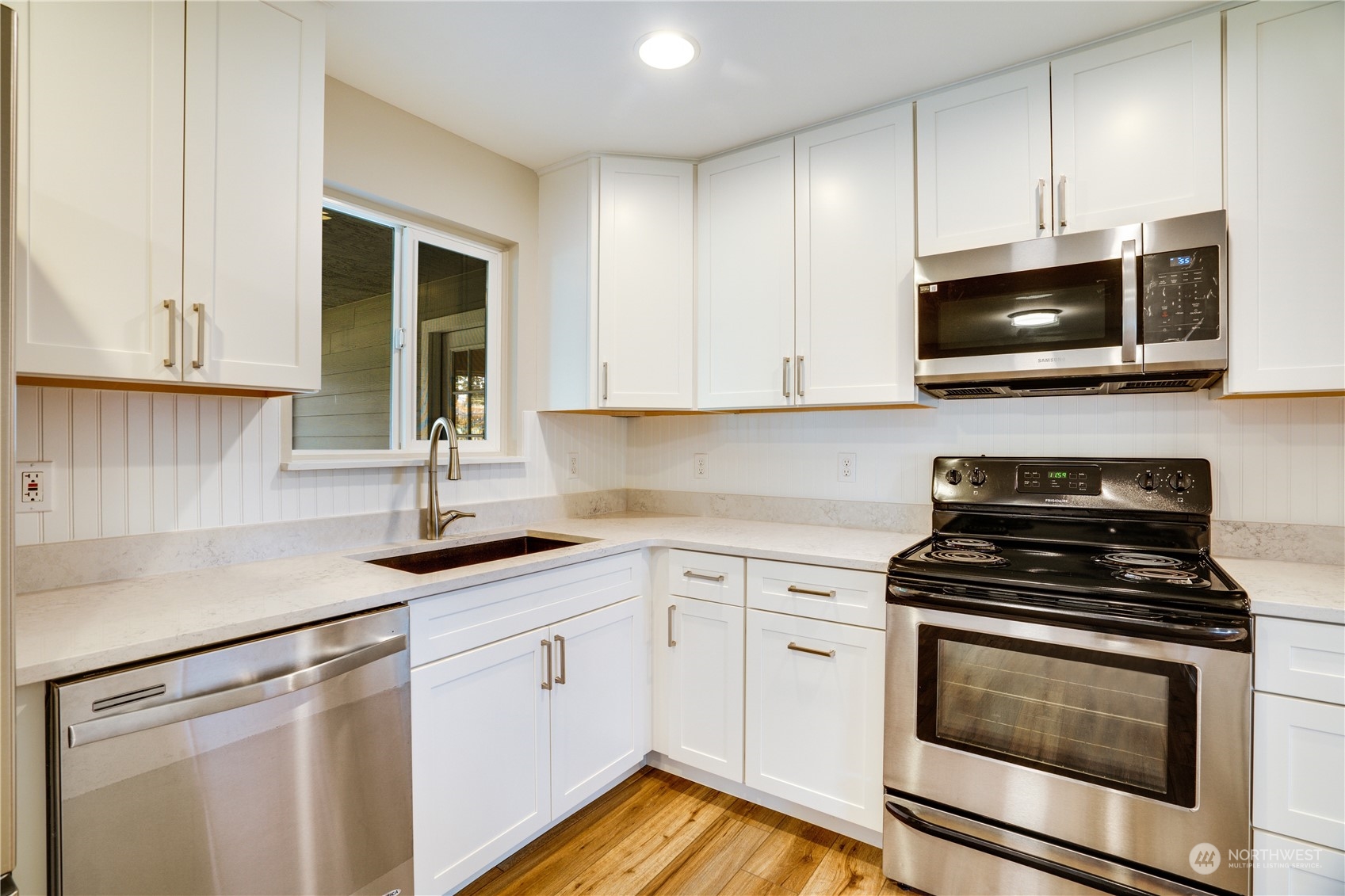 4133 Ridge Road West University Place, WA 98466 - Photo 10 of 36 Gallery Image 10