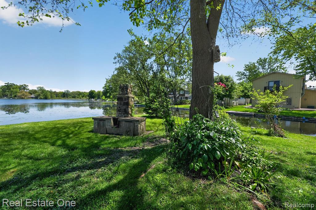 3920 Wint Road Commerce Township, MI 48382 - Photo 46 of 60