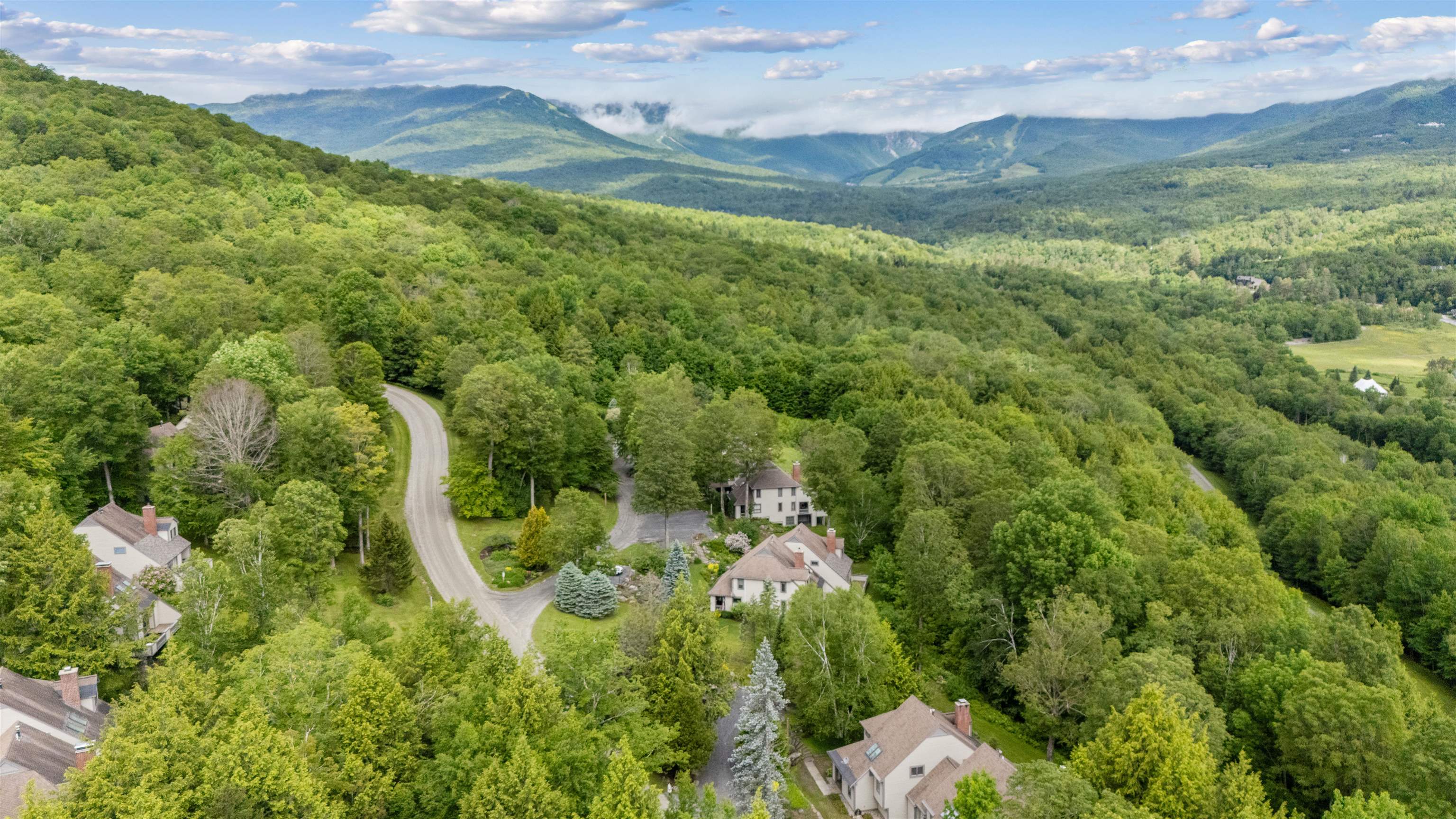982 Brook Road, Unit 4 Stowe, VT 05672 - Photo 52 of 56