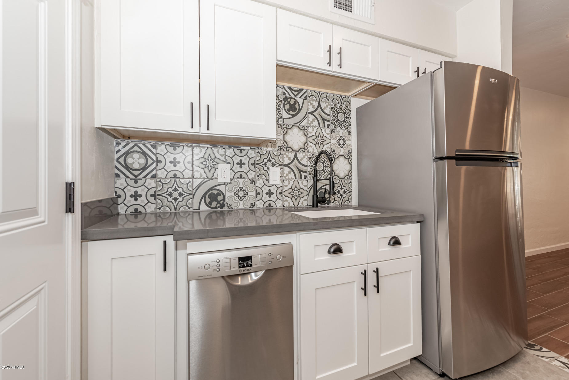 1601 West Osborn Road Phoenix, AZ 85015 - Photo 30 of 35 1601 W Osborn Unit 2-7