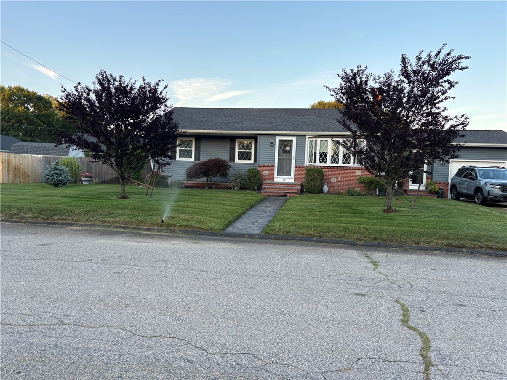 18 Mellon Road Warwick, RI 02889 - Photo 1 of 44 Exterior front.