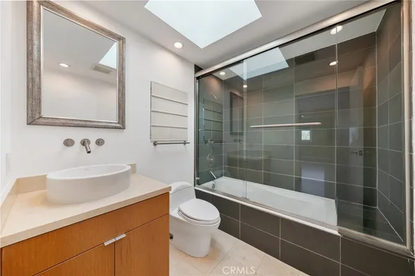 $25,000 | 9653 Oak Pass Road, Beverly Hills, CA 90210