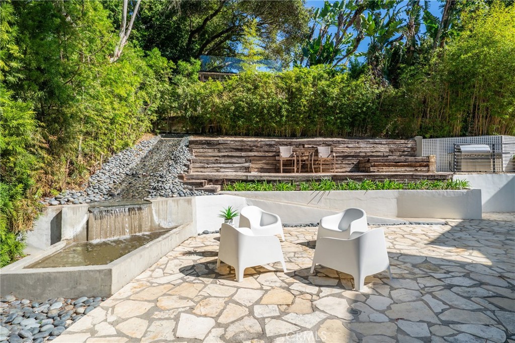 9653 Oak Pass Road Beverly Hills, CA 90210 - Photo 33 of 42