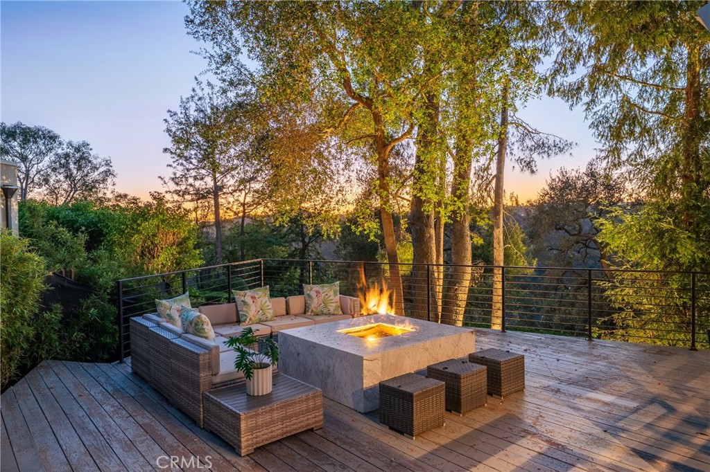 9653 Oak Pass Road Beverly Hills, CA 90210 - Photo 36 of 42