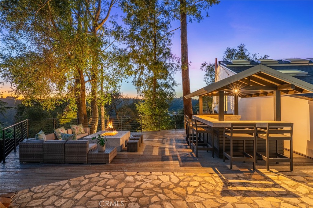 9653 Oak Pass Road Beverly Hills, CA 90210 - Photo 37 of 42