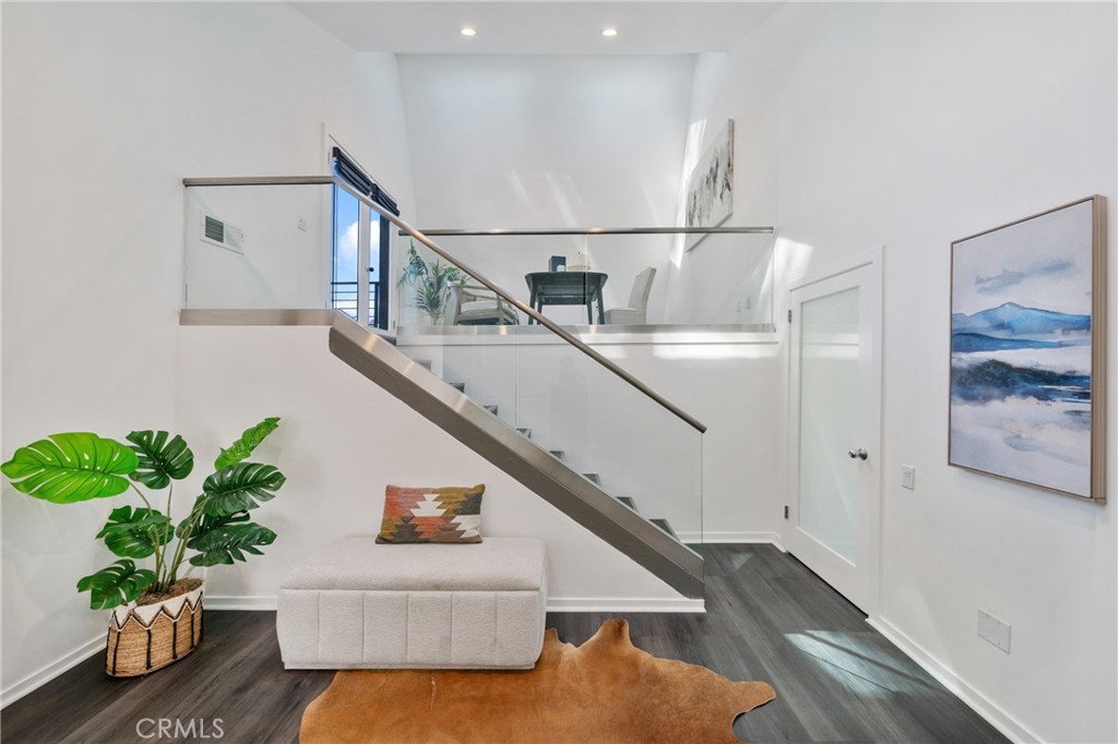 9653 Oak Pass Road Beverly Hills, CA 90210 - Photo 10 of 42