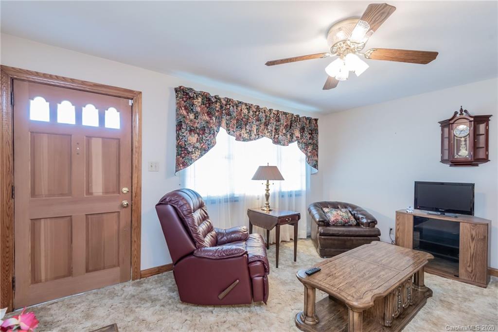 9266 Wilson Road Hildebran, NC 28637 - Photo 11 of 40 Gallery Image 11