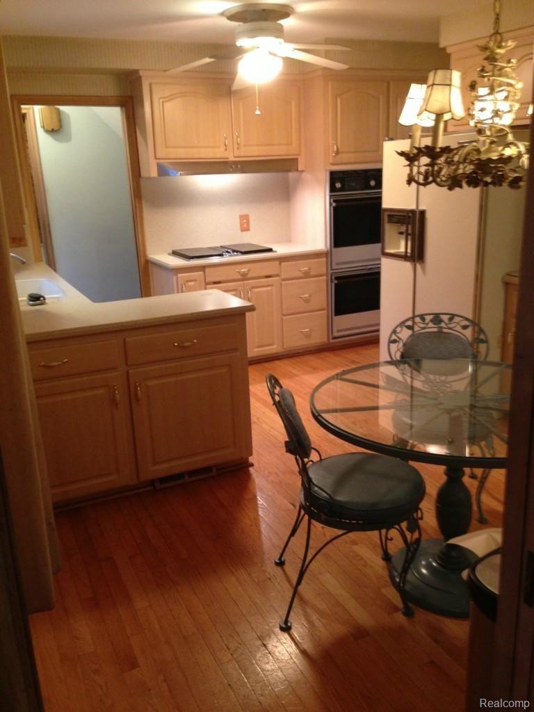 20 Willison Road Grosse Pointe, MI 48236 - Photo 11 of 34 10.Kit