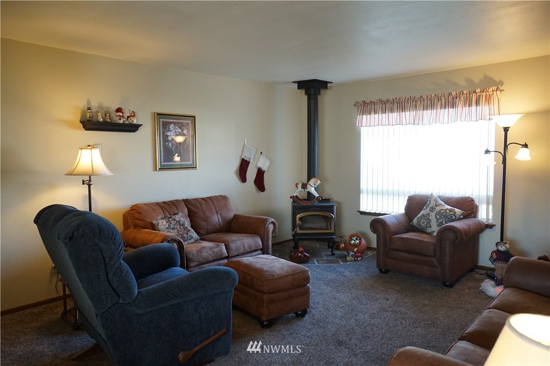 605 I Street Southwest Quincy, WA 98848 - Photo 2 of 20
