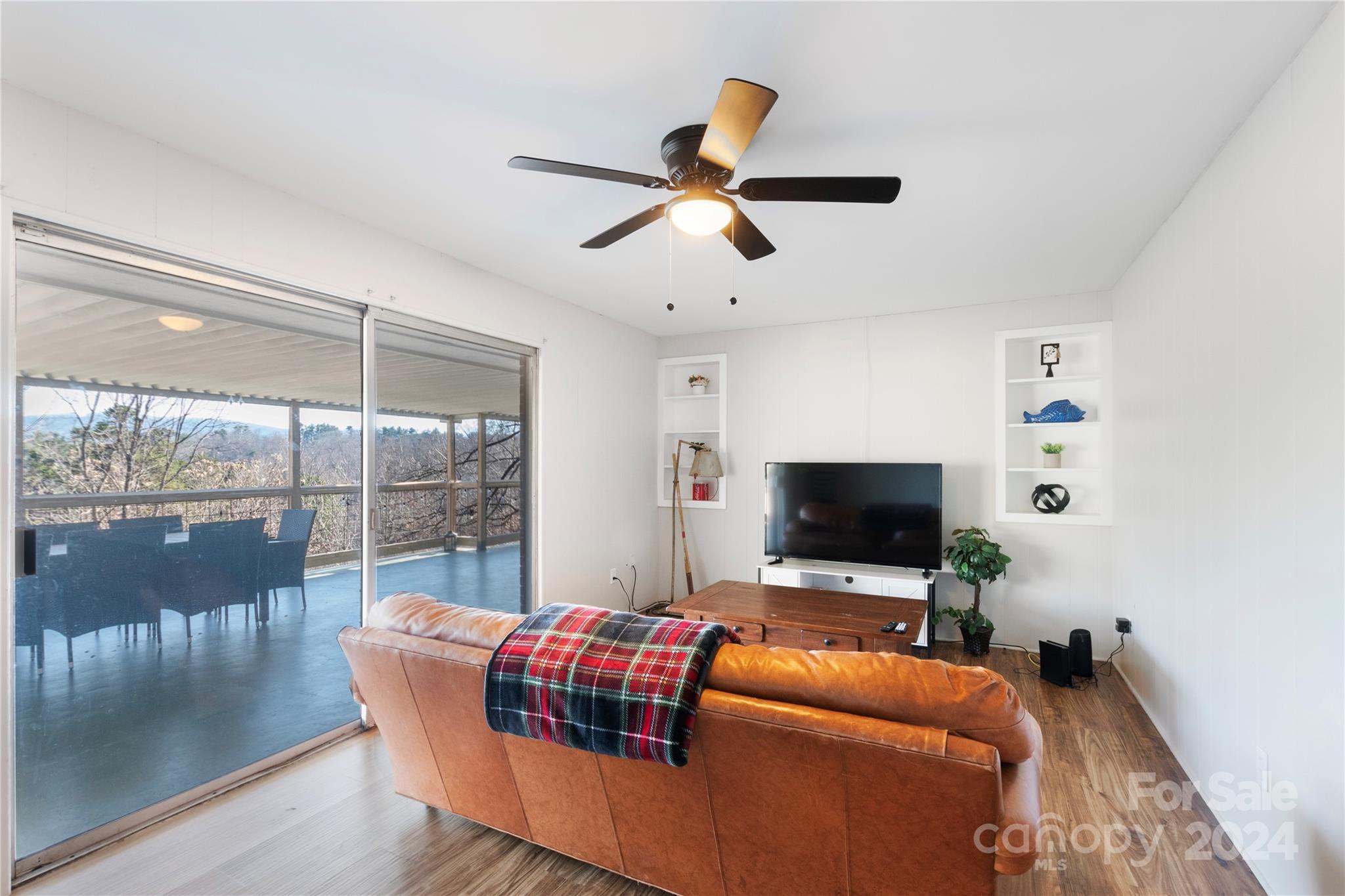 643 Monte Vista Road Candler, NC 28715 - Photo 4 of 48 Gallery Image 4