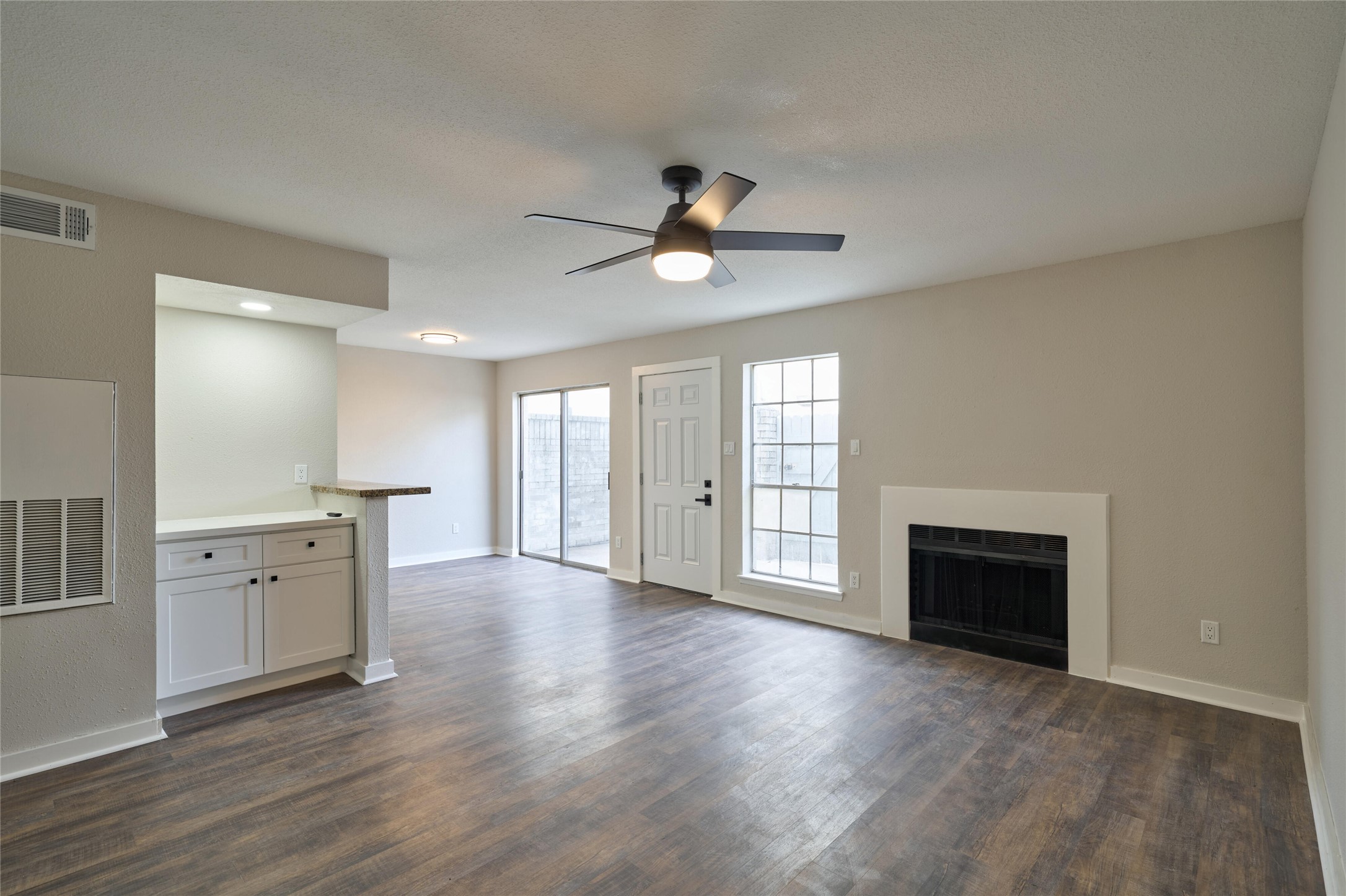 6500 Sands Point Drive, Unit 110 Houston, TX 77074 - Photo 4 of 26