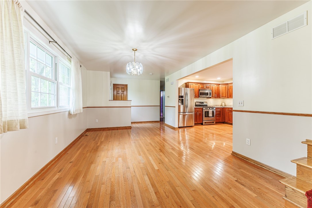 53 Guildhall Road Rochester, NY 14623 - Photo 5 of 35