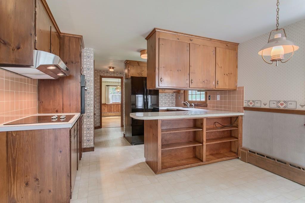 267 South Meadow Road Lancaster, MA 01523 - Photo 8 of 28