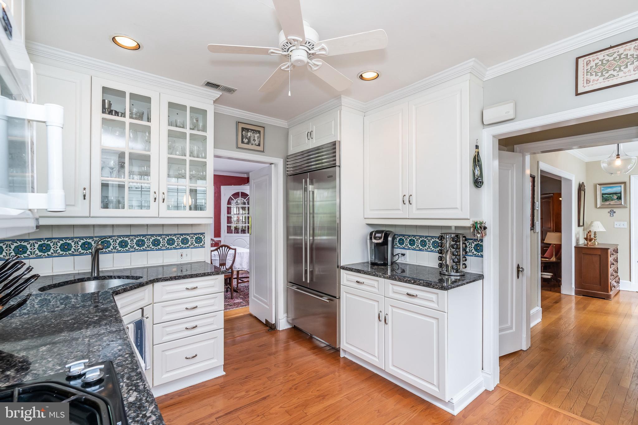 322 Broxton Road Baltimore, MD 21212 - Photo 13 of 46 Another view of the kitchen