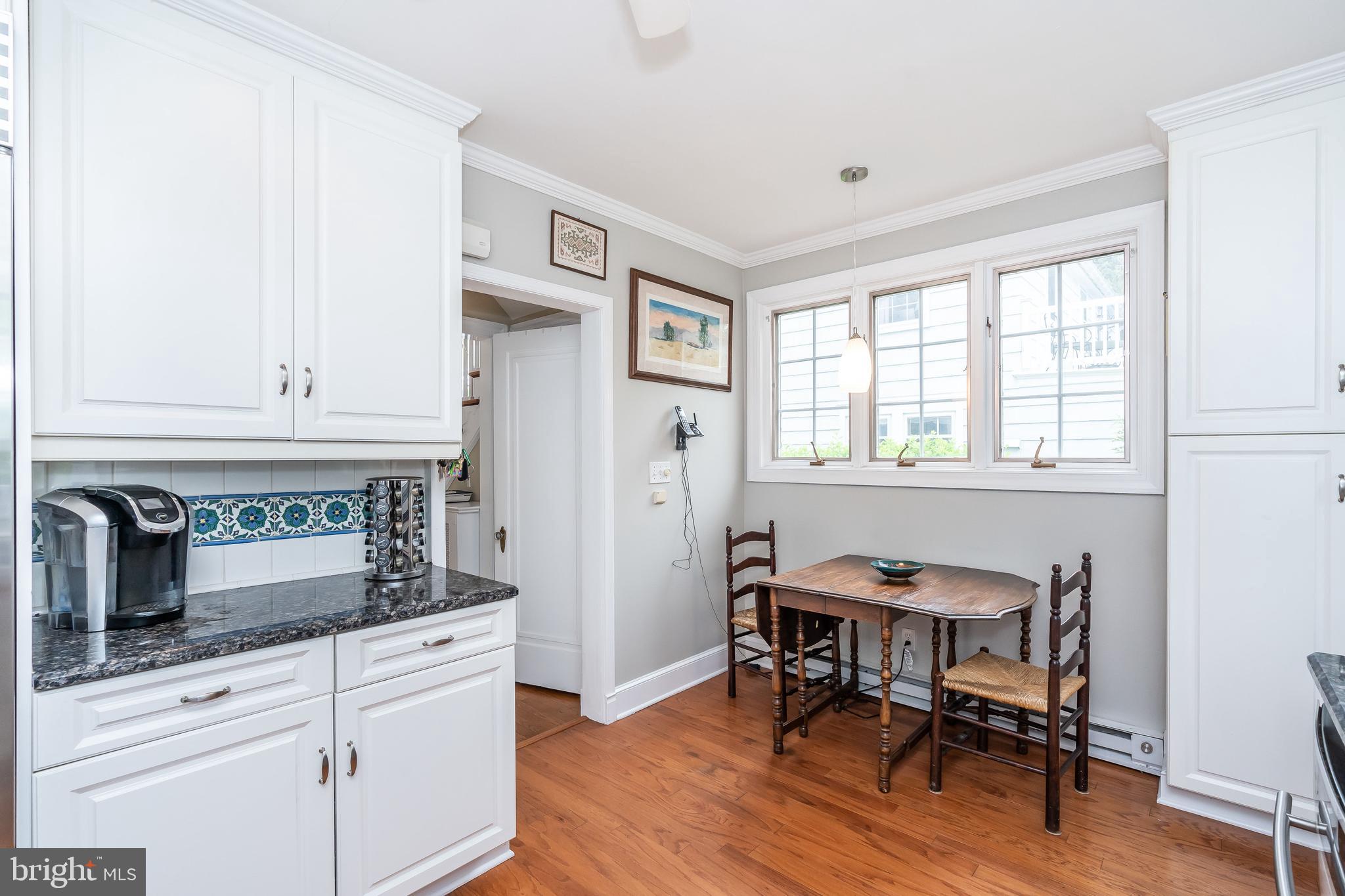 322 Broxton Road Baltimore, MD 21212 - Photo 14 of 46 Light-filled kitchen and breakfast area
