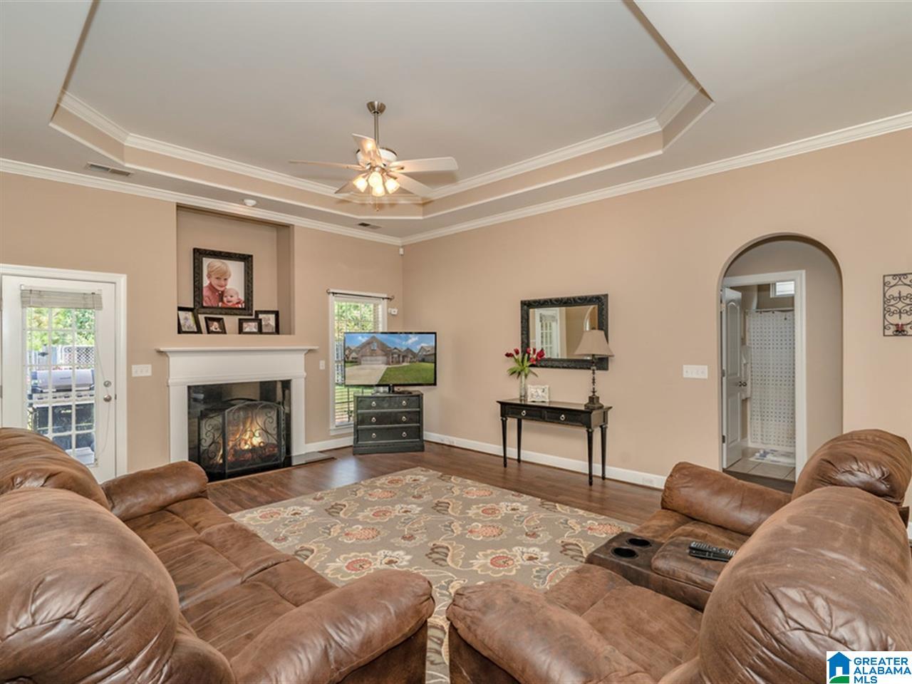 655 Waterford Lane Calera, AL 35040 - Photo 3 of 36