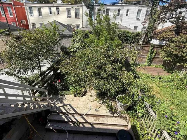a view of a front door of the house