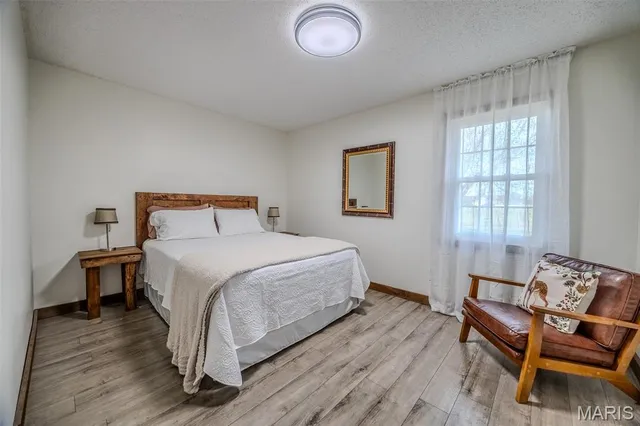 $245,000 | 22622 Green Hills Road, Lebanon, MO 65536